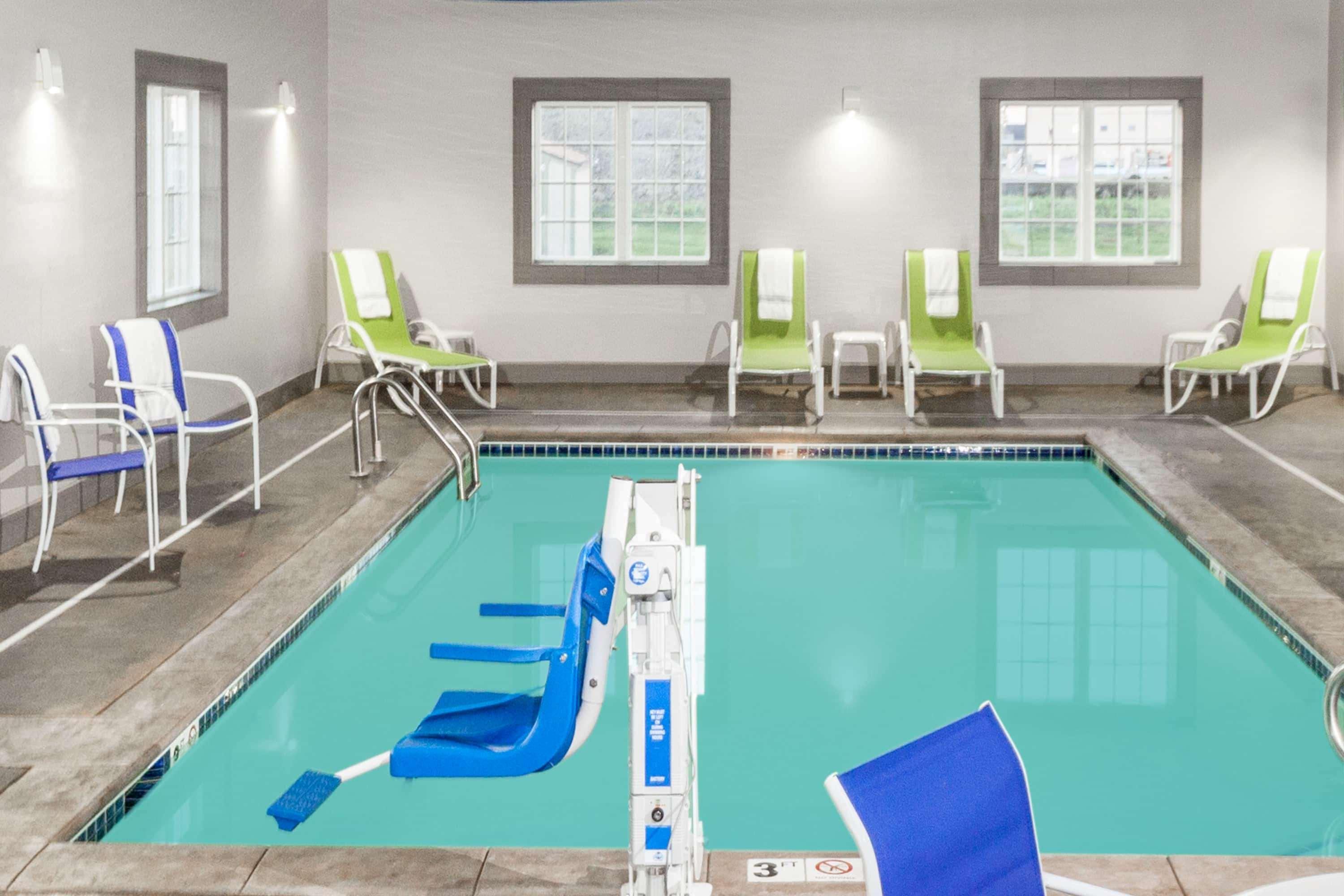 Microtel Inn & Suites By Wyndham West Fargo Near Medical Center Экстерьер фото